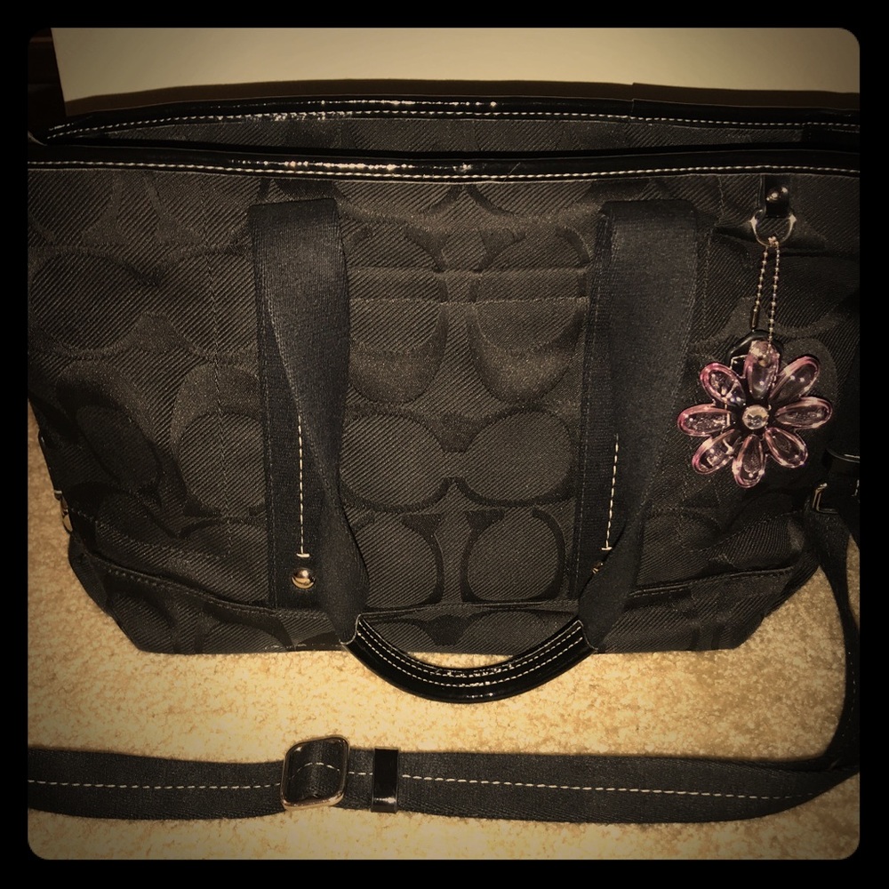 Excellent condition inside and out coach handbag